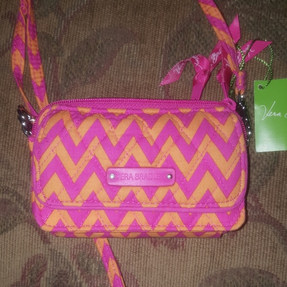 Vera Bradley New - Picture 3 of 8